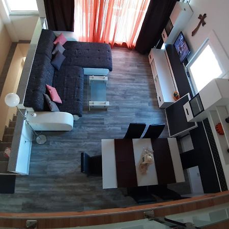 Apartment Tonko Vir Buitenkant foto